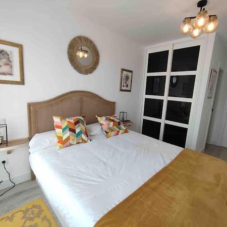 Exclusivo Apartamento Con Aparcamiento Gratuito Ларедо Экстерьер фото